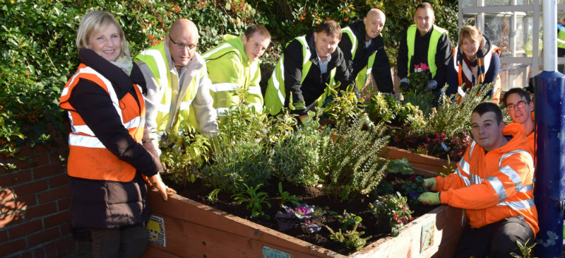 Planting project helps patients bloom in confidence